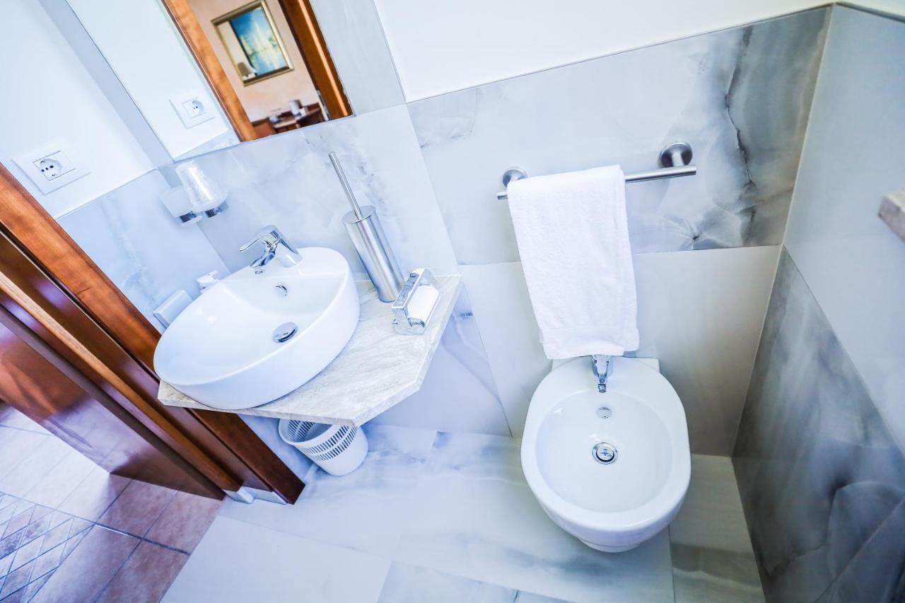 Hotel Rosalba - Valentini Family Village Bellaria-Igea Marina Buitenkant foto