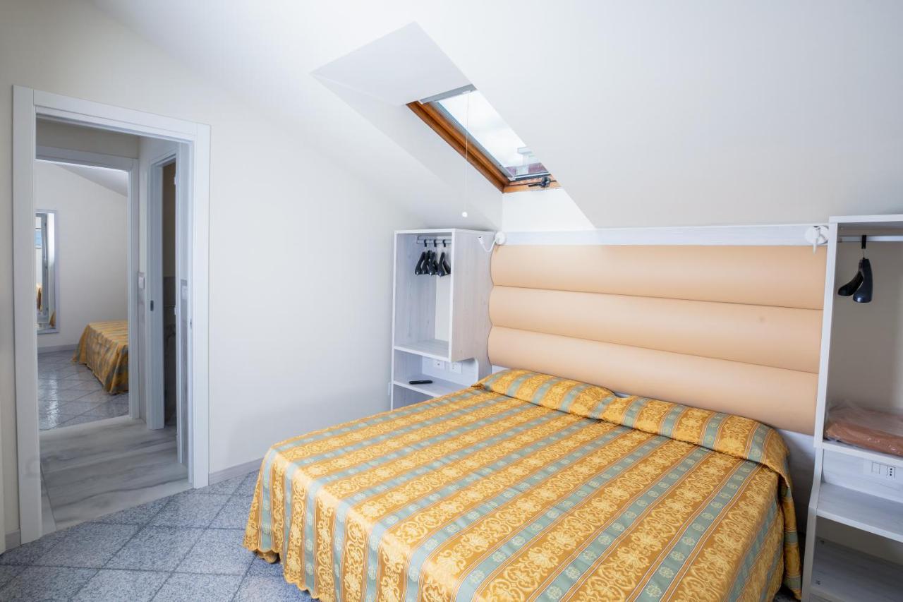 Hotel Rosalba - Valentini Family Village Bellaria-Igea Marina Buitenkant foto