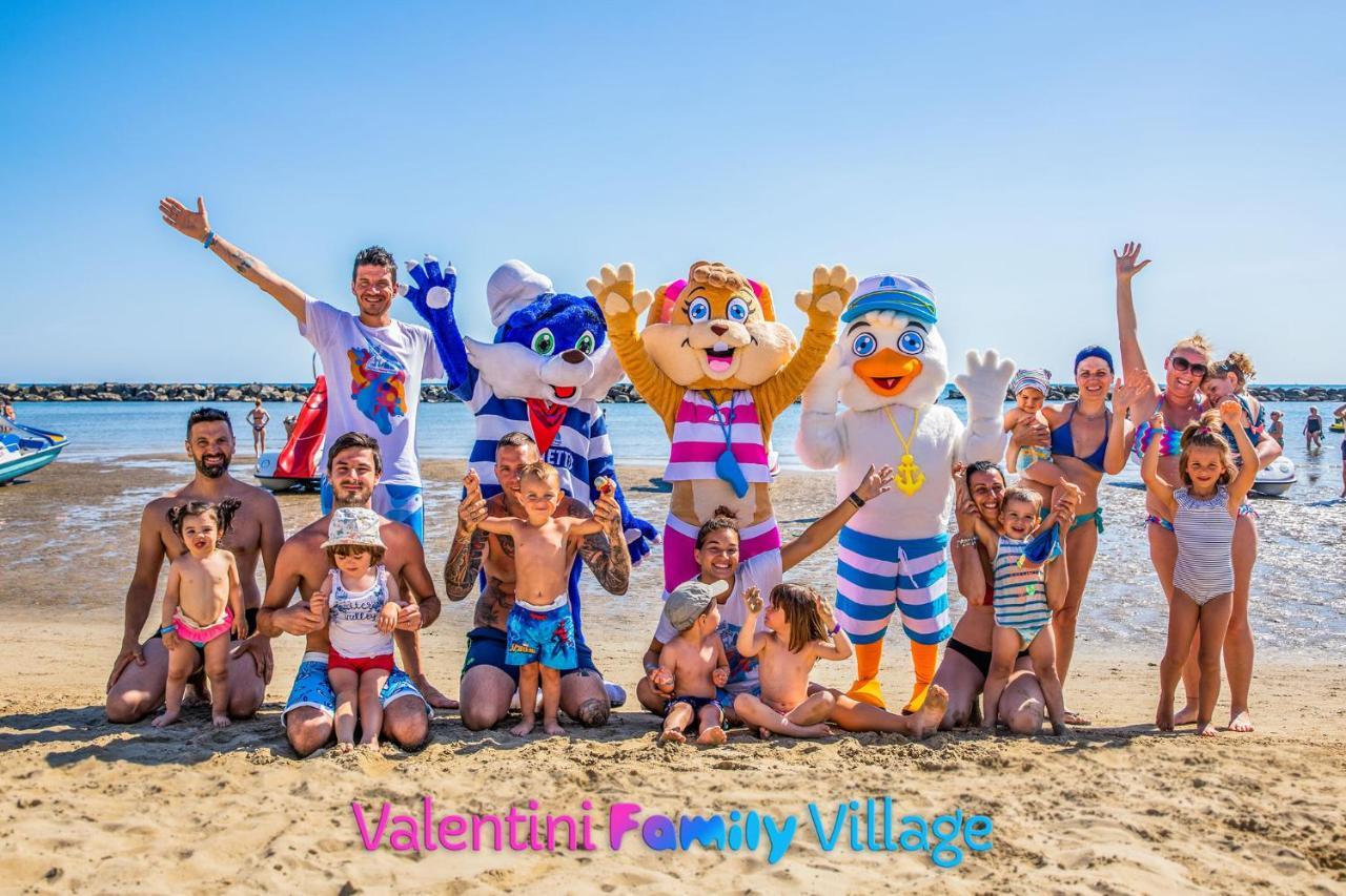 Hotel Rosalba - Valentini Family Village Bellaria-Igea Marina Buitenkant foto