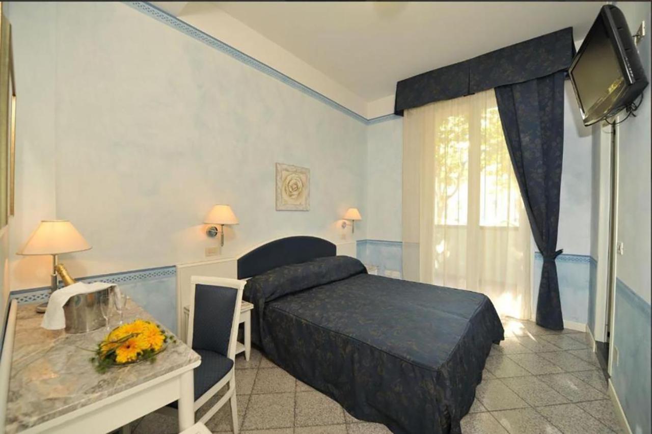 Hotel Rosalba - Valentini Family Village Bellaria-Igea Marina Buitenkant foto